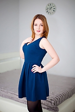 Ukrainian mail order bride irina from Luhansk with red hair and brown eye color - image 5