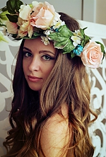 Ukrainian mail order bride Anastasya from Kiev with light brown hair and green eye color - image 2