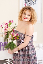 Ukrainian mail order bride Tatyana from Poltava with light brown hair and green eye color - image 4