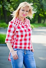 Ukrainian mail order bride Olesya from Dobrozhanovka with light brown hair and blue eye color - image 4