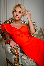 Ukrainian mail order bride Valeri from Kyiv with blonde hair and grey eye color - image 2