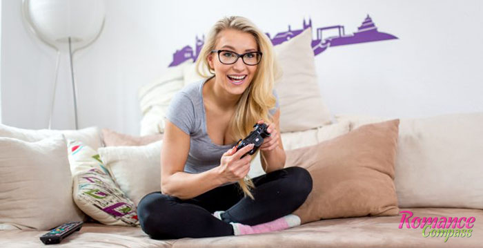 gamer girlfriend