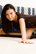 Ukrainian mail order bride Lera from Starobelsk with black hair and brown eye color - image 3