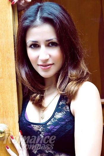 Ukrainian mail order bride Elena from Sevastopol with brunette hair and brown eye color - image 1