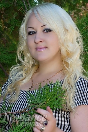 Ukrainian mail order bride Nataliya from Nikolaev with blonde hair and grey eye color - image 1