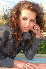 Ukrainian mail order bride Olga from Lugansk with light brown hair and green eye color - image 2