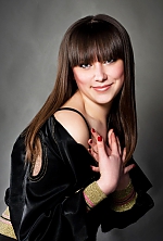 Ukrainian mail order bride Valeria from Lugansk with light brown hair and blue eye color - image 4
