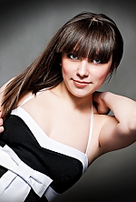 Ukrainian mail order bride Valeria from Lugansk with light brown hair and blue eye color - image 2