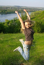 Ukrainian mail order bride Oksana from Vinnitsa with blonde hair and blue eye color - image 4