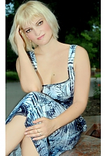 Ukrainian mail order bride Irina from Lugansk with white grey hair and green eye color - image 5