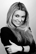 Ukrainian mail order bride Mariya from Alchevsk with blonde hair and green eye color - image 2
