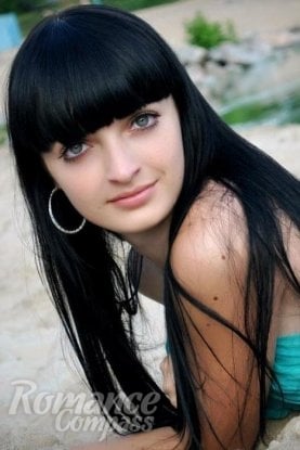 Ukrainian mail order bride Anna from Nikopol with black hair and blue eye color - image 1