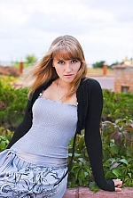 Ukrainian mail order bride Julia from Kiev with light brown hair and brown eye color - image 5