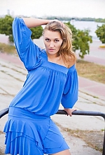 Ukrainian mail order bride Julia from Kiev with light brown hair and brown eye color - image 3