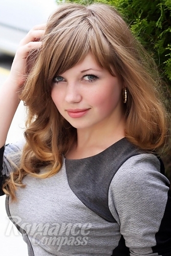 Ukrainian mail order bride Alina from Nikolaev with light brown hair and grey eye color - image 1