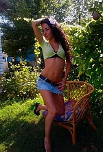 Ukrainian mail order bride Yuliana from Kharkiv with black hair and brown eye color - image 3