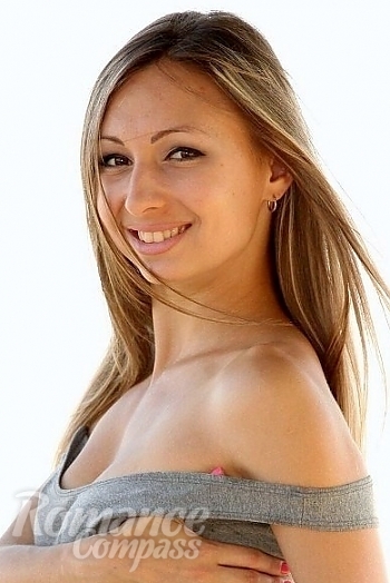Ukrainian mail order bride Elizaveta from Nikolaev with light brown hair and brown eye color - image 1