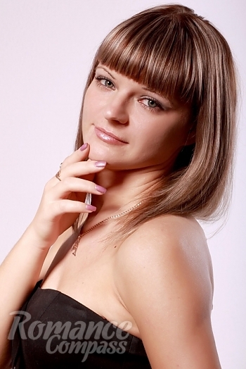 Ukrainian mail order bride Olga from Lugansk with blonde hair and blue eye color - image 1