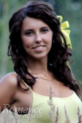 Ukrainian mail order bride Masha from Nikolaev with brunette hair and green eye color - image 1