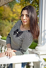 Ukrainian mail order bride Syuzanna from Nikolaev with brunette hair and brown eye color - image 2