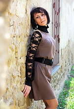 Ukrainian mail order bride Elena from Nikolaev with brunette hair and brown eye color - image 4