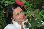 Ukrainian mail order bride Elena from Kiev with brunette hair and green eye color - image 2