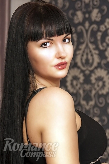 Ukrainian mail order bride Alla from Nikolaev with brunette hair and hazel eye color - image 1