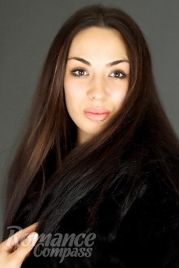Ukrainian mail order bride Julia from Chuguev with brunette hair and hazel eye color - image 1