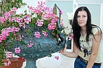 Ukrainian mail order bride Irina from Yalta with brunette hair and green eye color - image 2