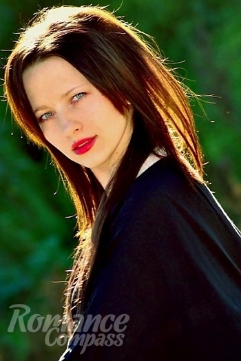 Ukrainian mail order bride Irina from Nikolaev with brunette hair and blue eye color - image 1
