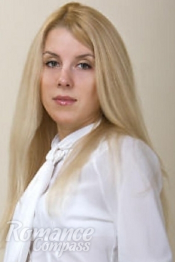 Ukrainian mail order bride Svetlana from Kharkov with blonde hair and green eye color - image 1