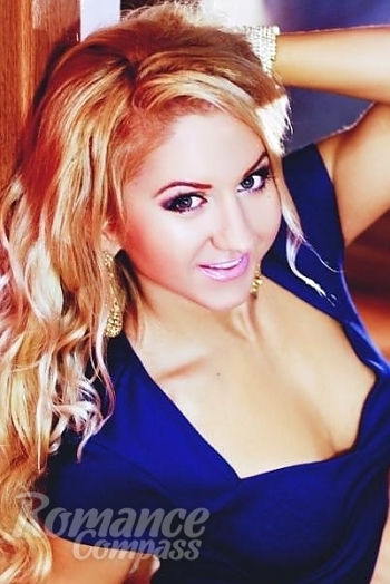 Ukrainian mail order bride Ekaterina from Poltava with blonde hair and green eye color - image 1