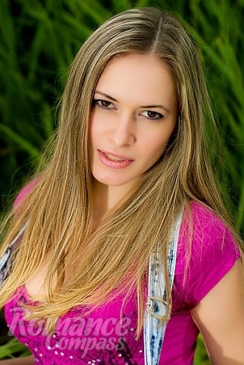 Ukrainian mail order bride Anna from Nikolaev with light brown hair and brown eye color - image 1