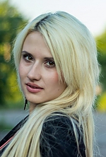 Ukrainian mail order bride Mariya from Pervomaysk with blonde hair and hazel eye color - image 4
