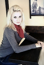 Ukrainian mail order bride Mariya from Pervomaysk with blonde hair and hazel eye color - image 2