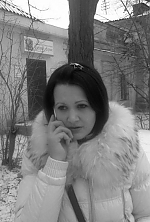 Ukrainian mail order bride Marina from Nikolaev with black hair and black eye color - image 2