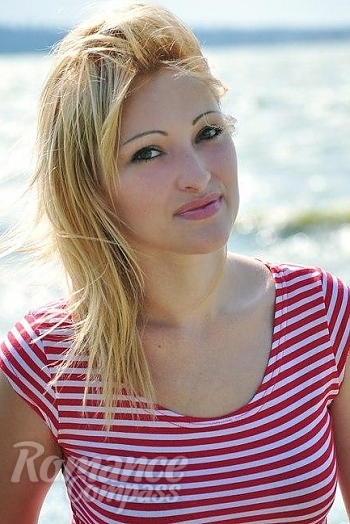 Ukrainian mail order bride Julia from Nikolaev with blonde hair and brown eye color - image 1