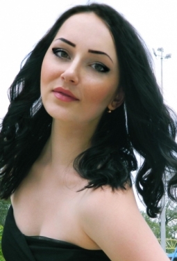 Irina, 29 y.o. from Marinka, Ukraine