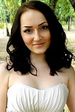 Ukrainian mail order bride Irina from Marinka with light brown hair and green eye color - image 4