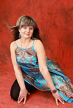 Ukrainian mail order bride Irina from Kharkov with light brown hair and green eye color - image 3