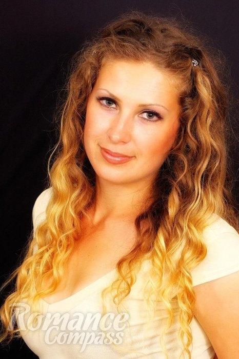 Date Ukraine Single Girl Anna Grey Eyes Blonde Hair 40 Years Old Id41323