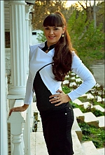 Ukrainian mail order bride Dasha from Nikolaev with brunette hair and brown eye color - image 4