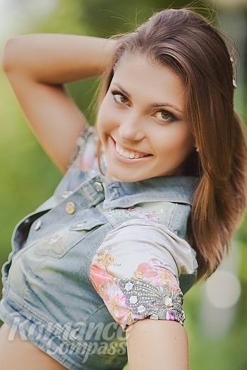 Ukrainian mail order bride Elena from Poltava with light brown hair and brown eye color - image 1