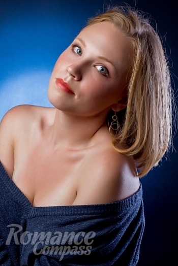 Ukrainian mail order bride Vera from Cherkassy with blonde hair and grey eye color - image 1