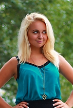 Ukrainian mail order bride Lesya from Kiev with blonde hair and green eye color - image 6