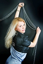 Ukrainian mail order bride Yuliia from Chernivtsi with blonde hair and green eye color - image 2