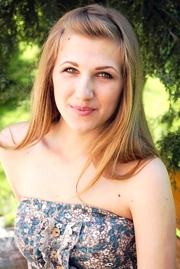 Ukrainian mail order bride Viktoria from Nikolaev with blonde hair and green eye color - image 1