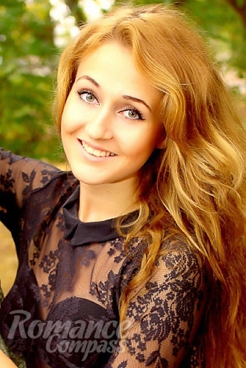 Ukrainian mail order bride Eugenia from Kherson with light brown hair and blue eye color - image 1