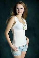 Ukrainian mail order bride Irina from Nikolaev with light brown hair and grey eye color - image 4