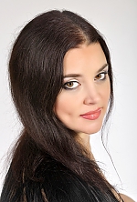 Ukrainian mail order bride Elina from Kharkov with brunette hair and brown eye color - image 2